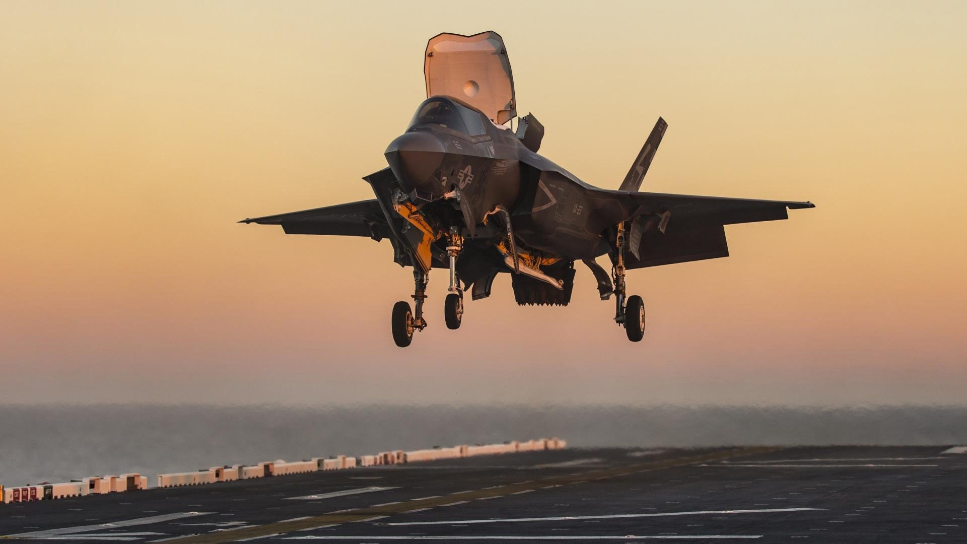 开云体育在线-冰封火焰！米切尔致命击穿，尼克斯主场强势粉碎广厦豪阵