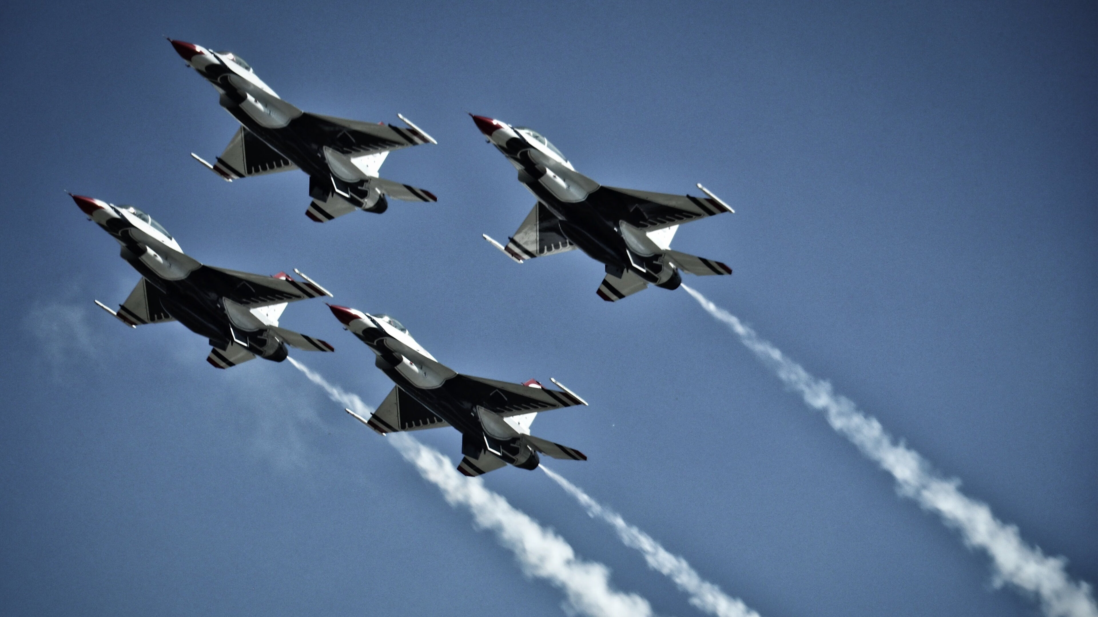 开云sport-巴萨vs瑞典，当绝境的红蓝军团，遇上压力山大的萨内