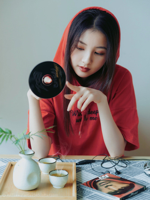 开云体育登录-冰与火的对决，解析澳大利亚如何以战术降维击溃乌拉圭—这场东决关键战背后的篮球智慧革命