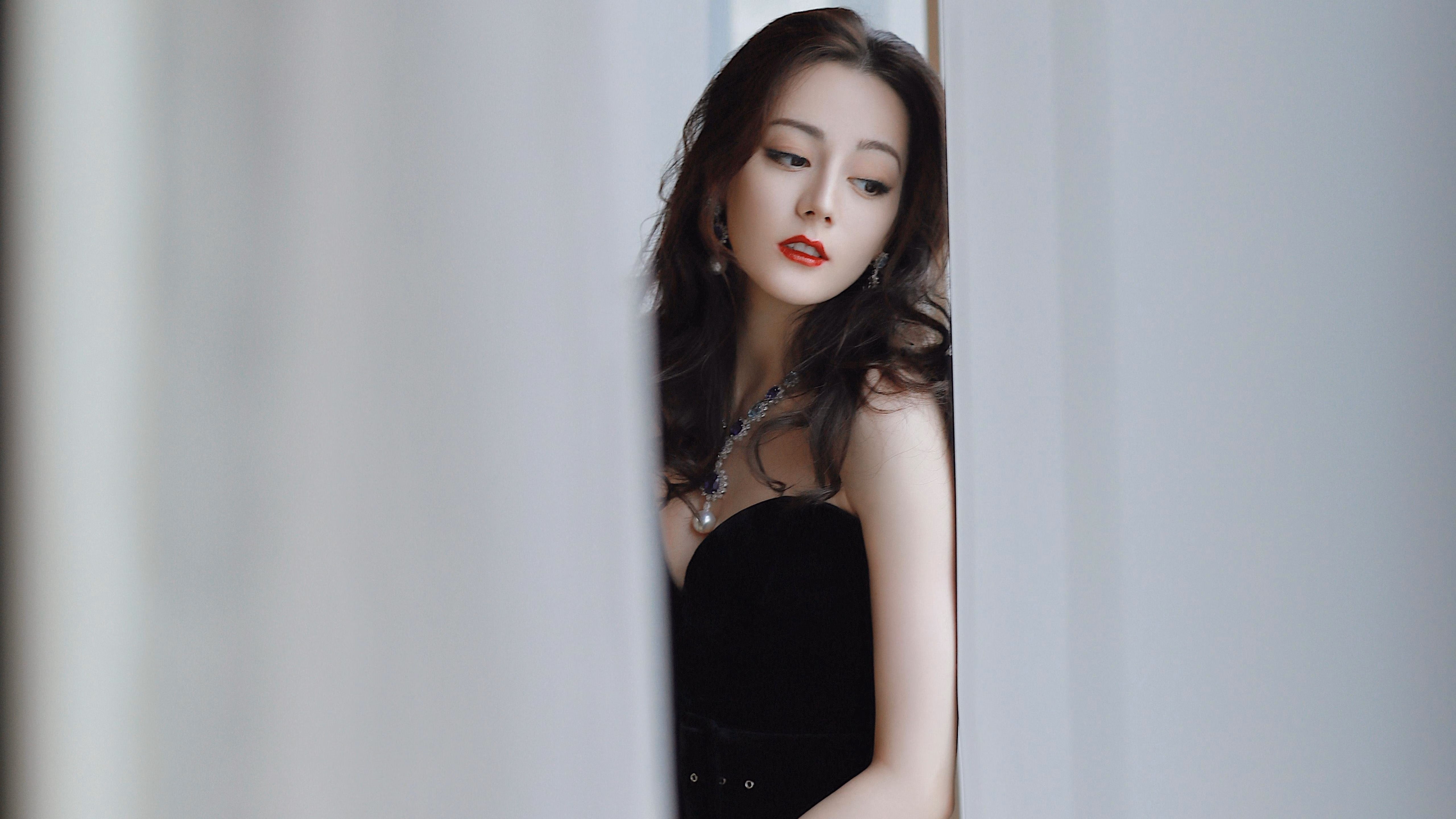 开云体育登录-英超争冠超长补时惊魂夜，水晶宫化身老鹰，啄碎曼城奇才幻梦