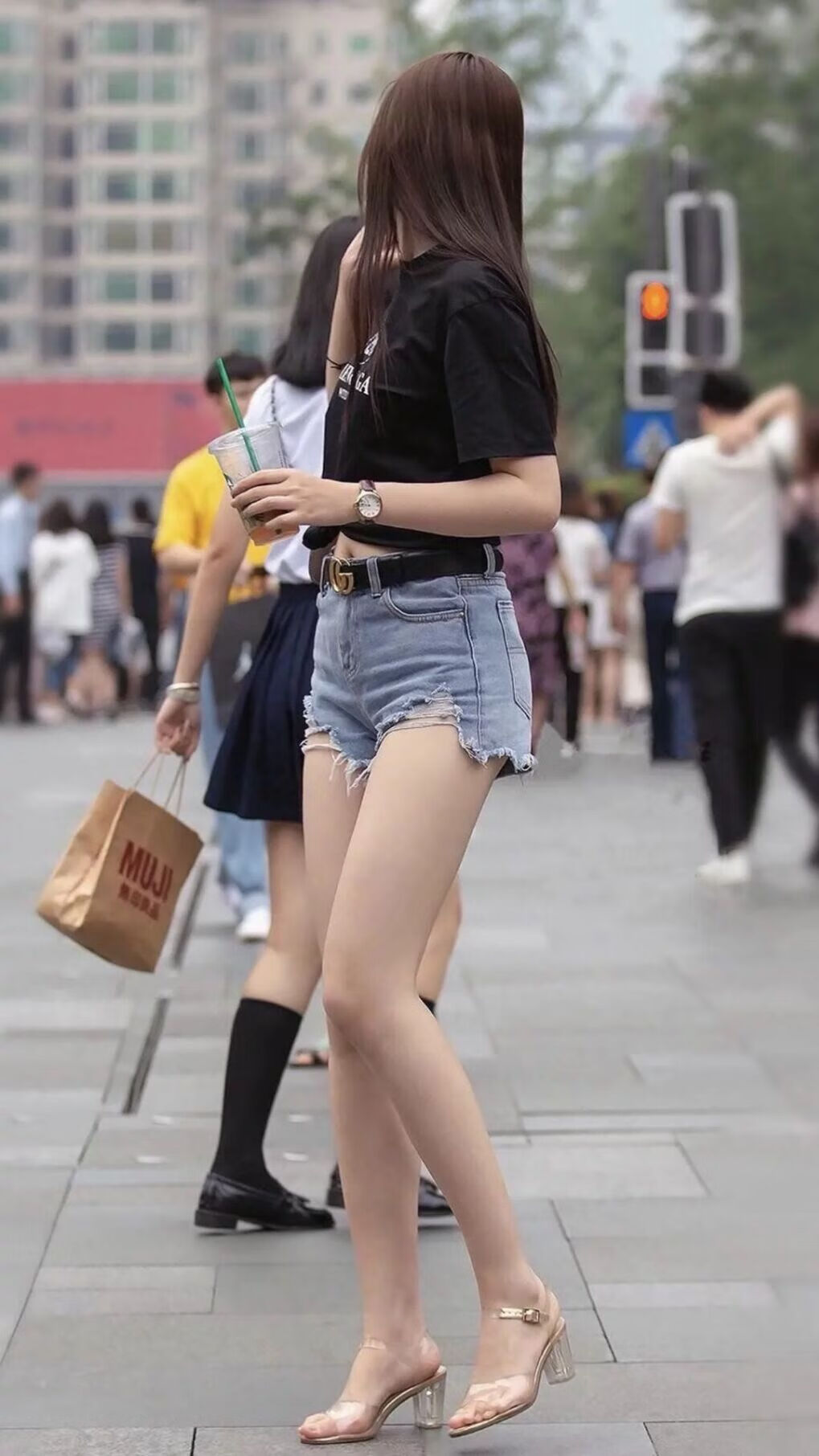 中亚之矛刺穿南美盾，登贝莱化身孤胆英雄，乌兹别克斯坦缔造世界杯最大冷门